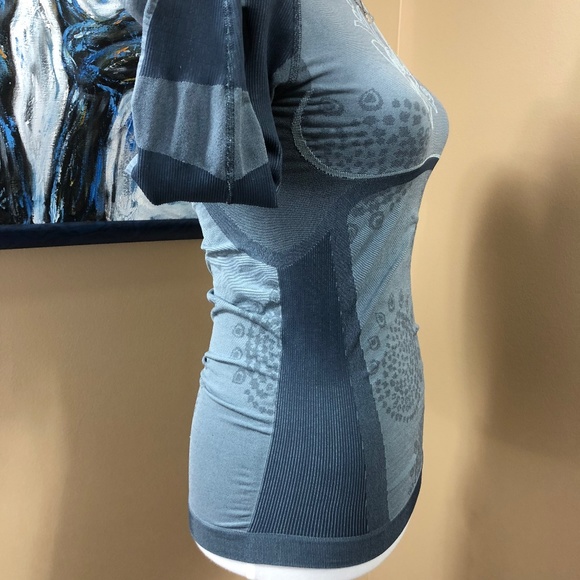 Athleta Seamless Long Sleeve - Picture 4 of 7